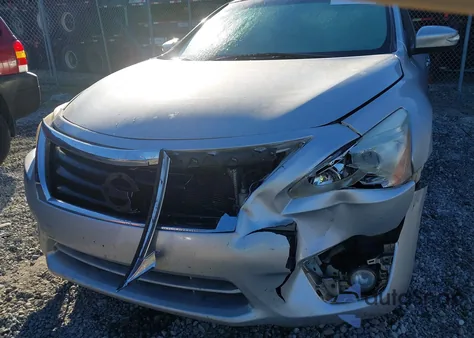 2015 Nissan Altima 2.5 Sv z USA, uszkodzony, nr VIN 1N4AL3AP2FC590224